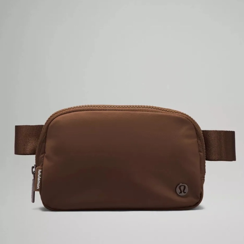 Lululemon everywhere belt bag